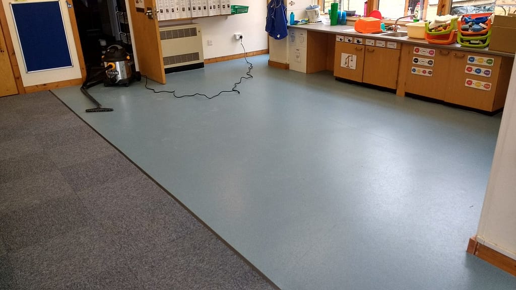 commercial non slip -flooring